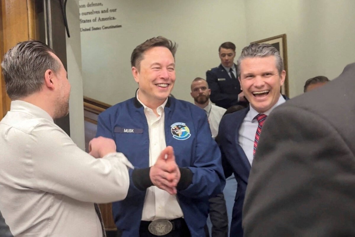 Funcionários do Pentágono devem ser processados, diz Musk - 21/03/2025
