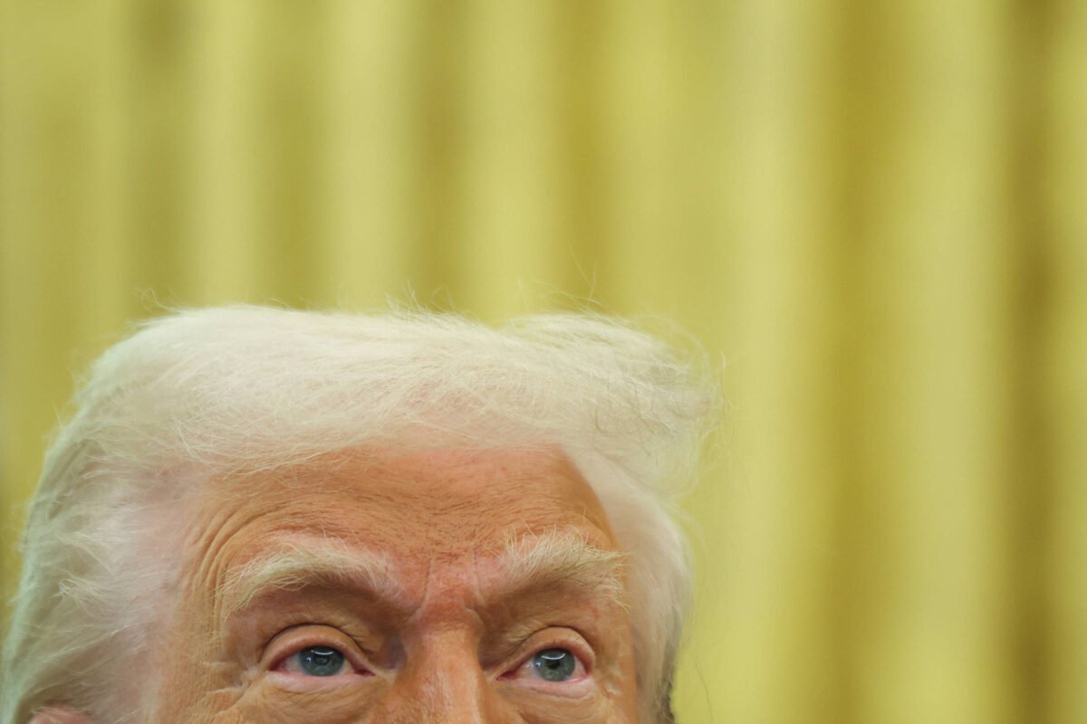 Trump revoga status temporário de 530 mil migrantes - 21/03/2025