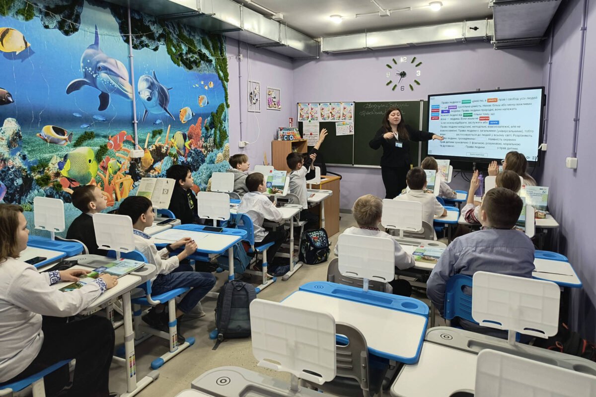 Ucrânia: 2ª maior cidade mantém escolas subterrâneas - 20/03/2025 -