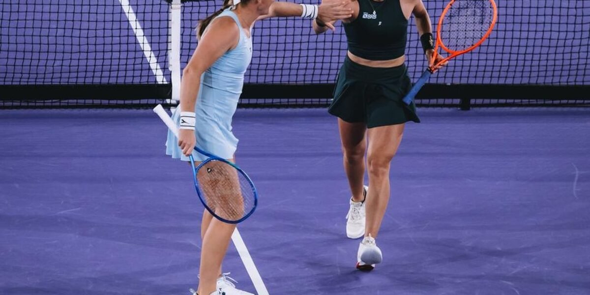 Dupla de Stefani volta a vencer e avança à semi