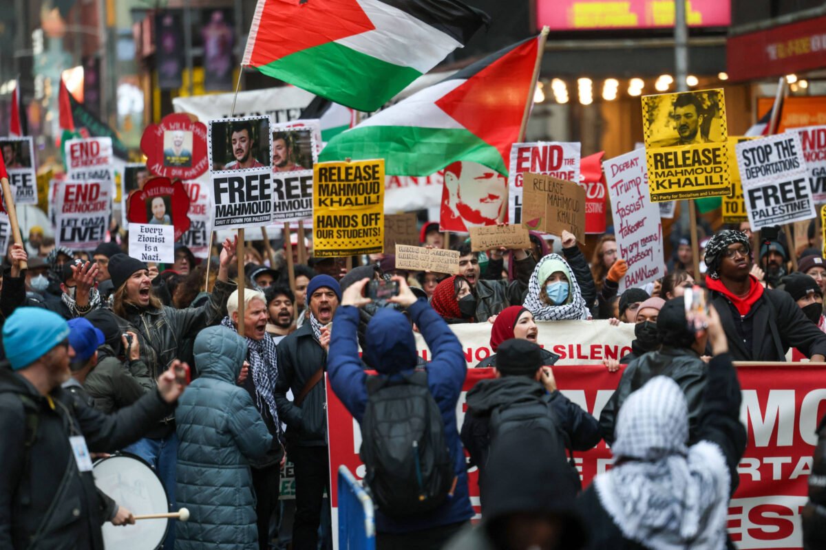 EUA: Aluno palestino é detido em entrevista de cidadania -