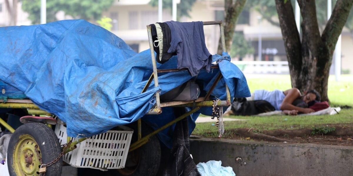 Mais de 335 mil pessoas vivem em situação de rua
