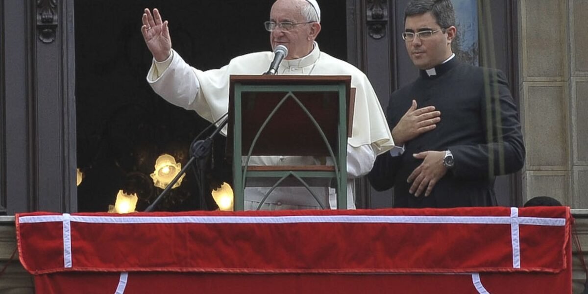 Papa pediu velório simples em testamento assinado em 2022