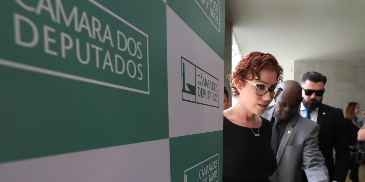 STF marca julgamento de Zambelli e hacker por invadir sistema