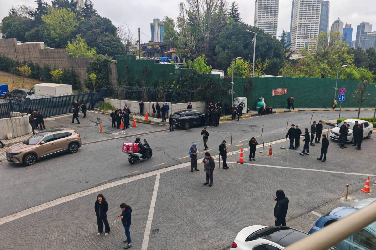 Terremoto de magnitude 6,2 atinge Istambul - 23/04/2025 - Mundo