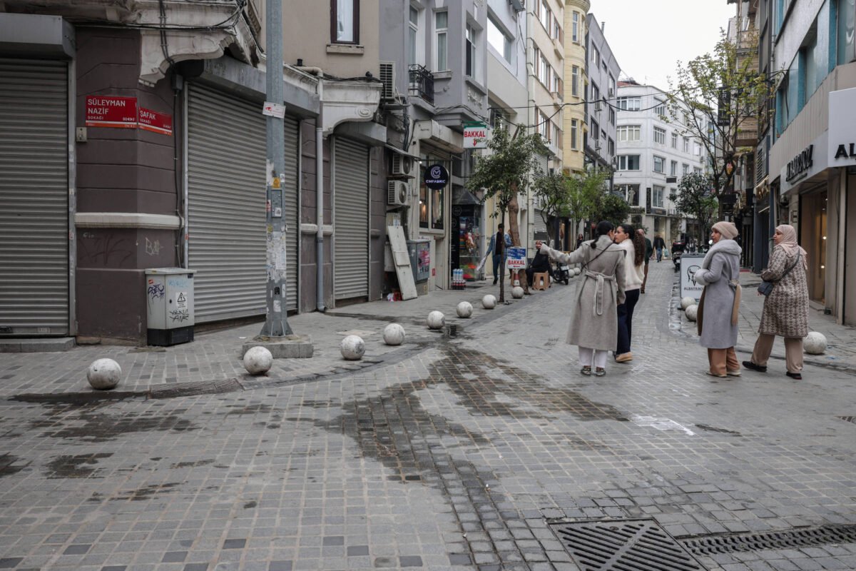 Turquia: Oposição a Erdogan organiza boicote ao comércio - 02/04/2025