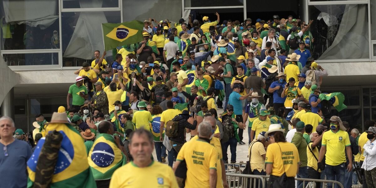 Zanin nega prisão domiciliar para presos do 8/1 que não