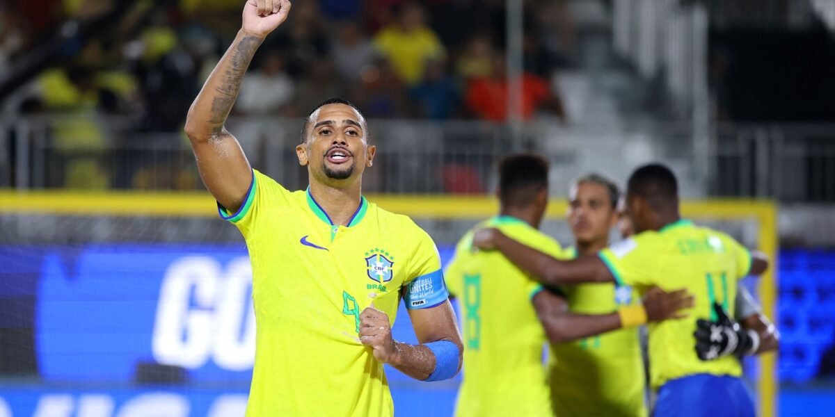 Brasil goleia Espanha e avança à semi do Mundial de