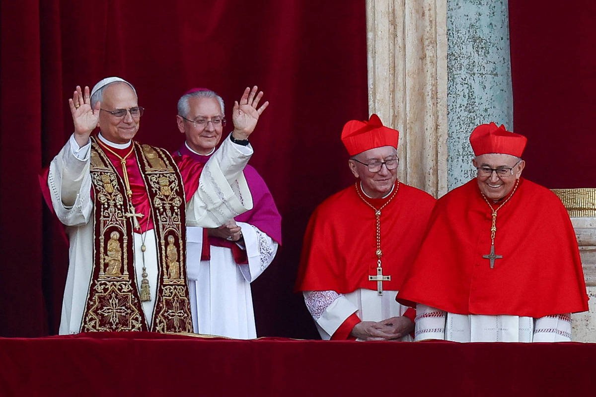 Chineses brincam nas redes om escolha de novo papa -