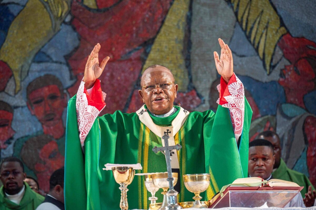 Conclave: Congolês enfrentou bênção a casais do mesmo sexo -