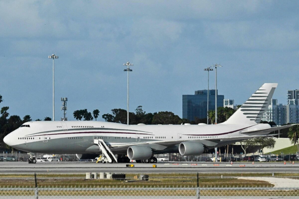 Dar avião de ultraluxo a Trump é 'coisa normal', diz