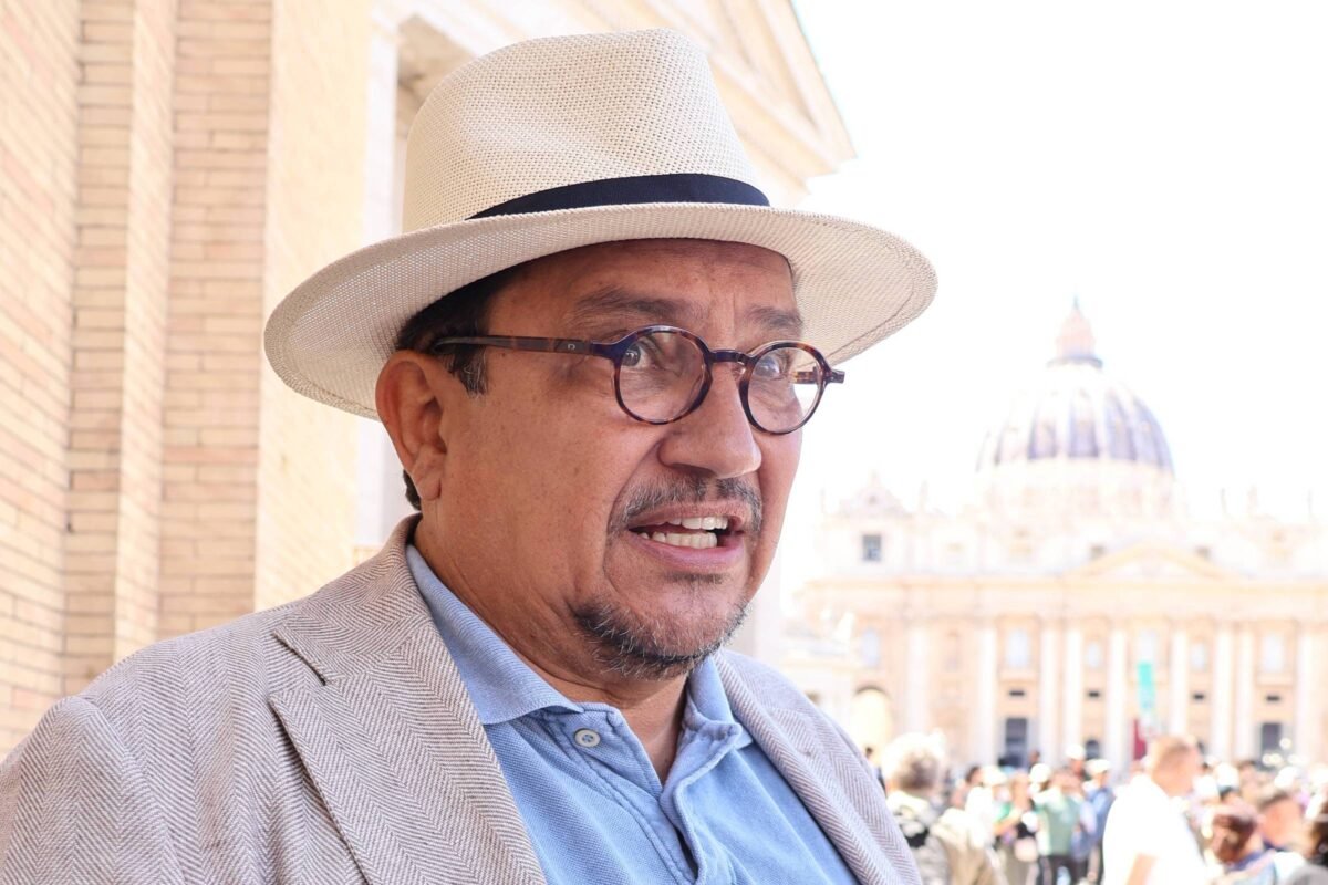 Fábrica brasileira produz incenso das missas do papa - 17/05/2025