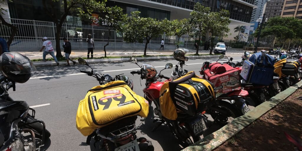 Justiça de SP derruba proibição e mototáxi volta a ser