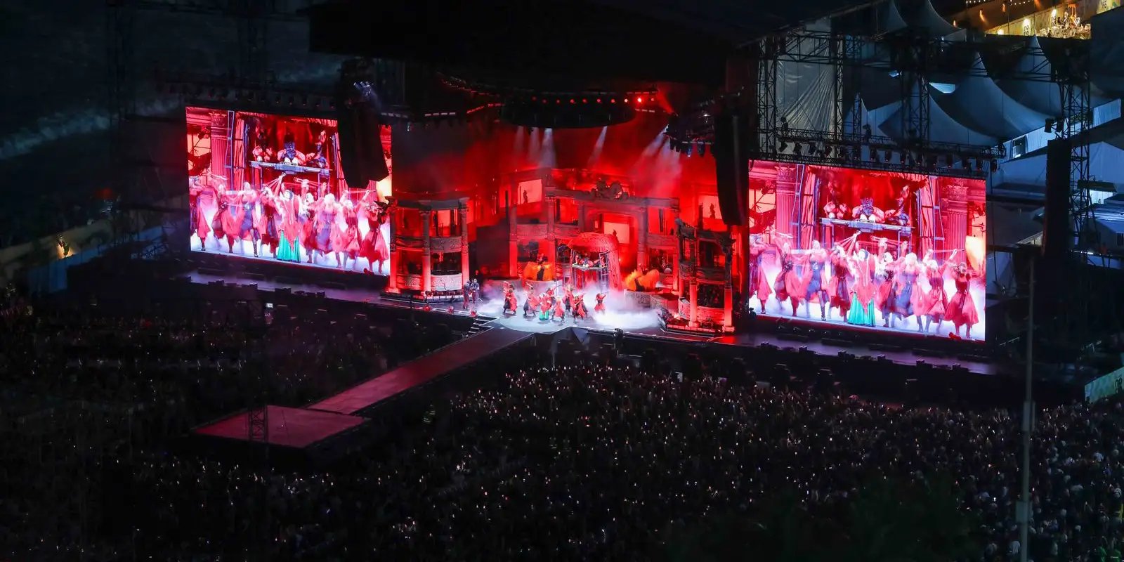 Médicos atendem 795 pessoas durante show de Lady Gaga, no