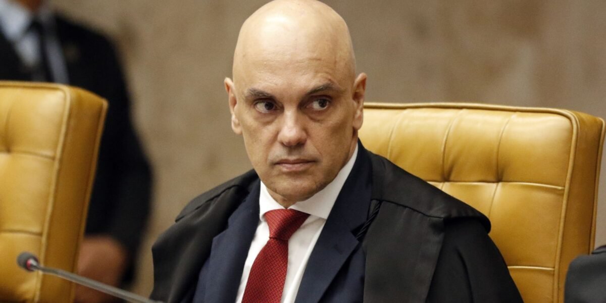 Moraes vota por suspensão parcial de ação do golpe contra