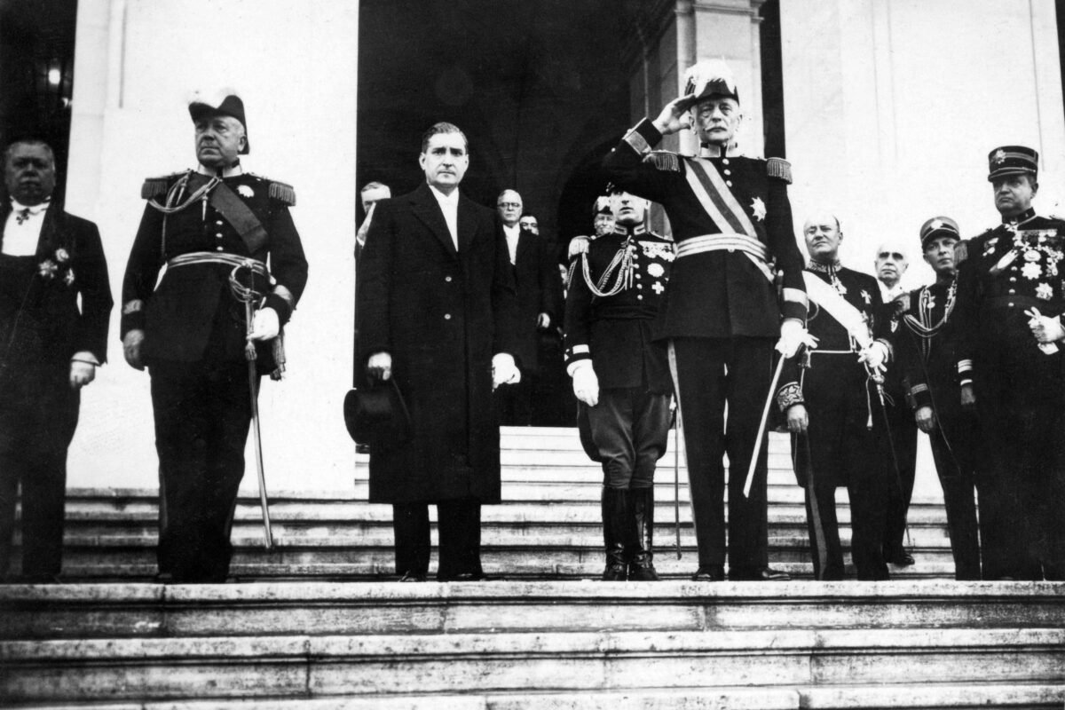Penso em como acabou a 1ª República Portuguesa - 20/05/2025