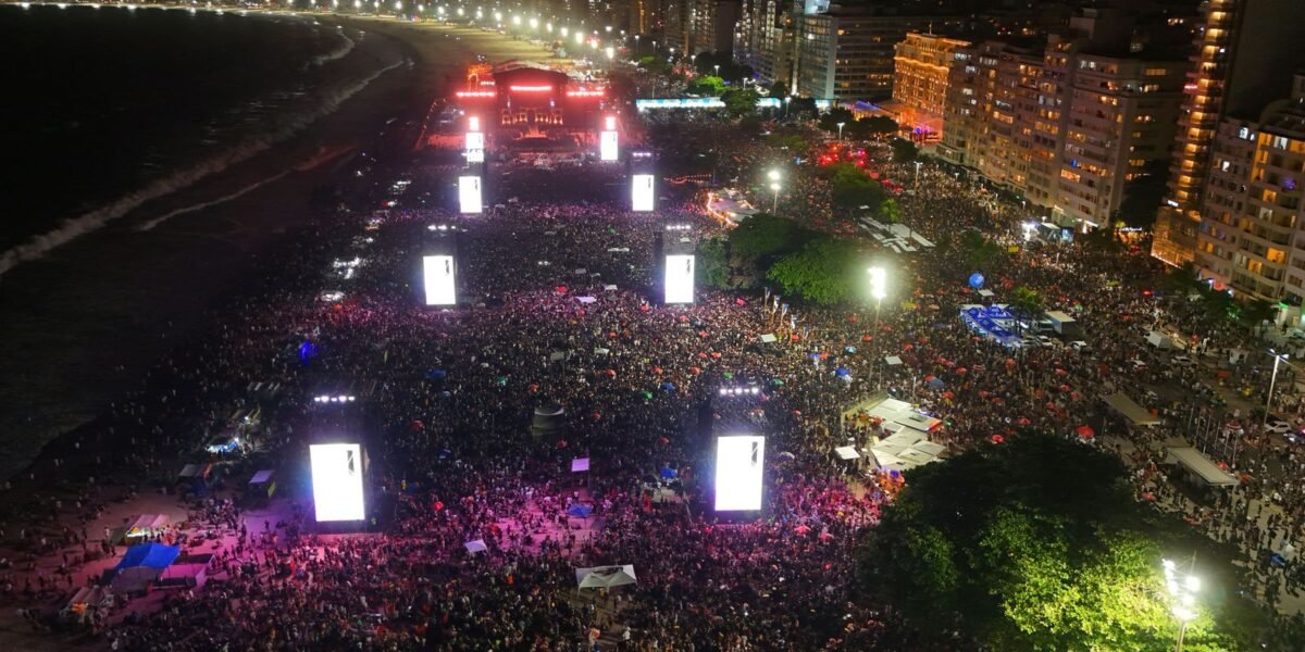 Show de Lady Gaga leva 2,1 milhões de pessoas para