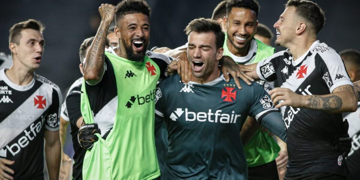 Vasco supera Operário nos pênaltis e segue vivo na Copa