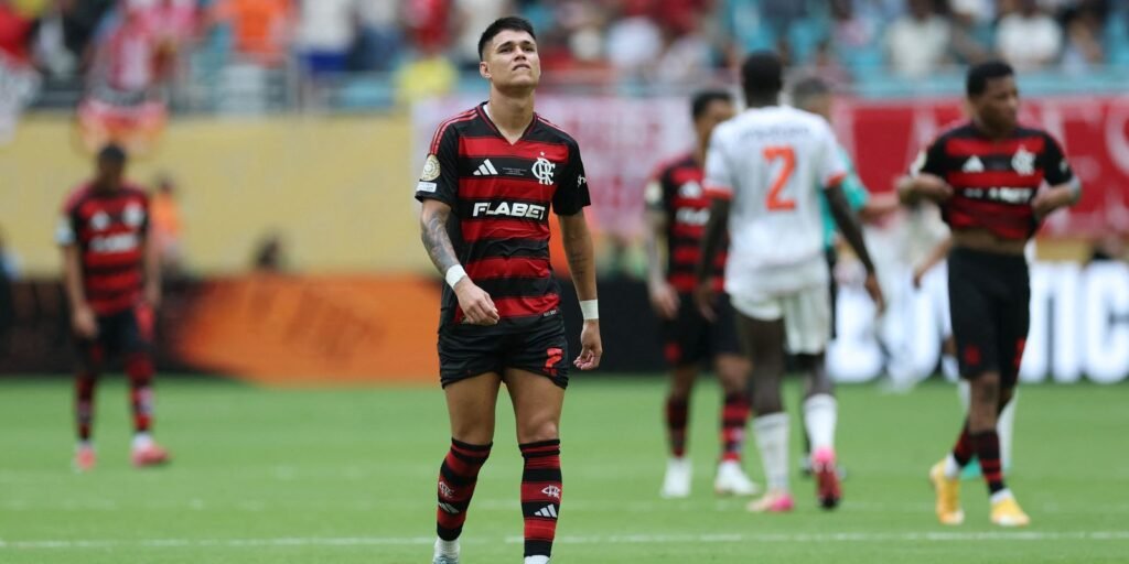 Bayern vence Flamengo por 4 a 2 e marca encontro