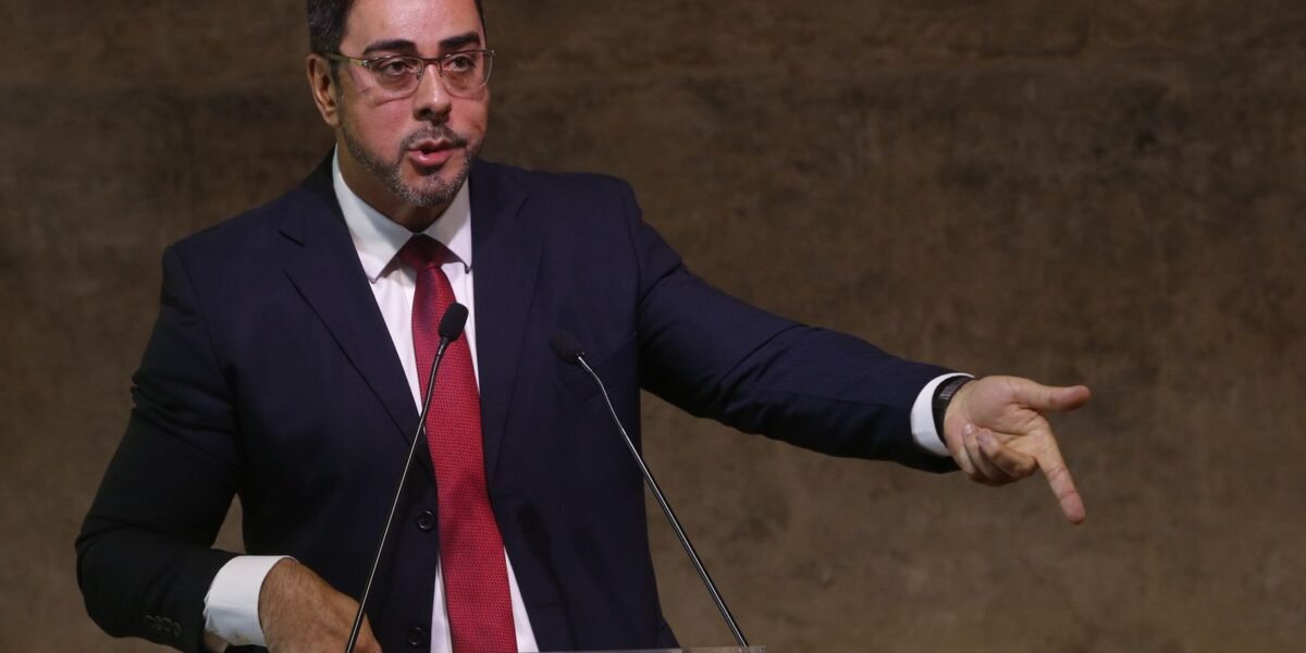 CNJ condena juiz Marcelo Bretas a aposentadoria compulsória