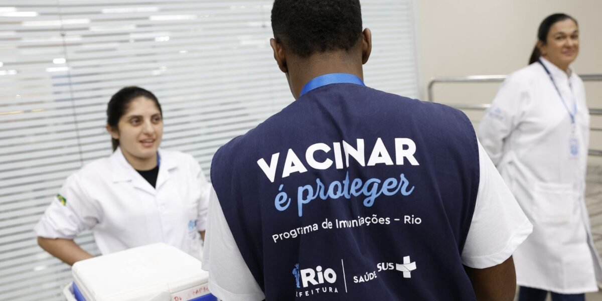 Com apenas 22% de cobertura, Rio começa vacinação volante contra