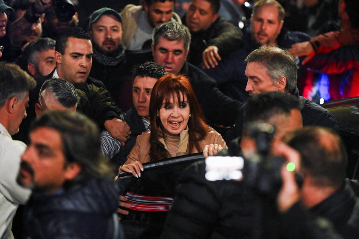 Cristina Kirchner deve apelar para rever prisão - 11/06/2025 -
