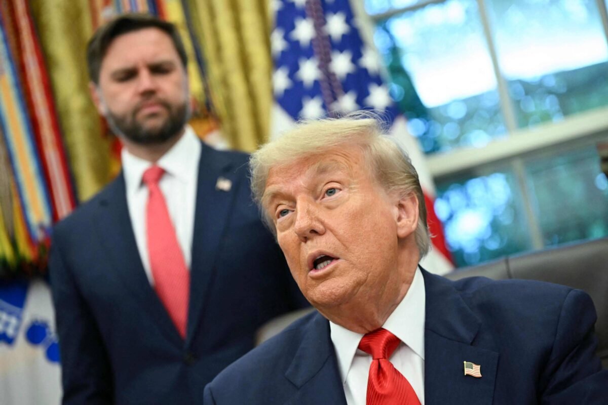 Donald Trump diz que pode ordenar novos ataques ao Irã