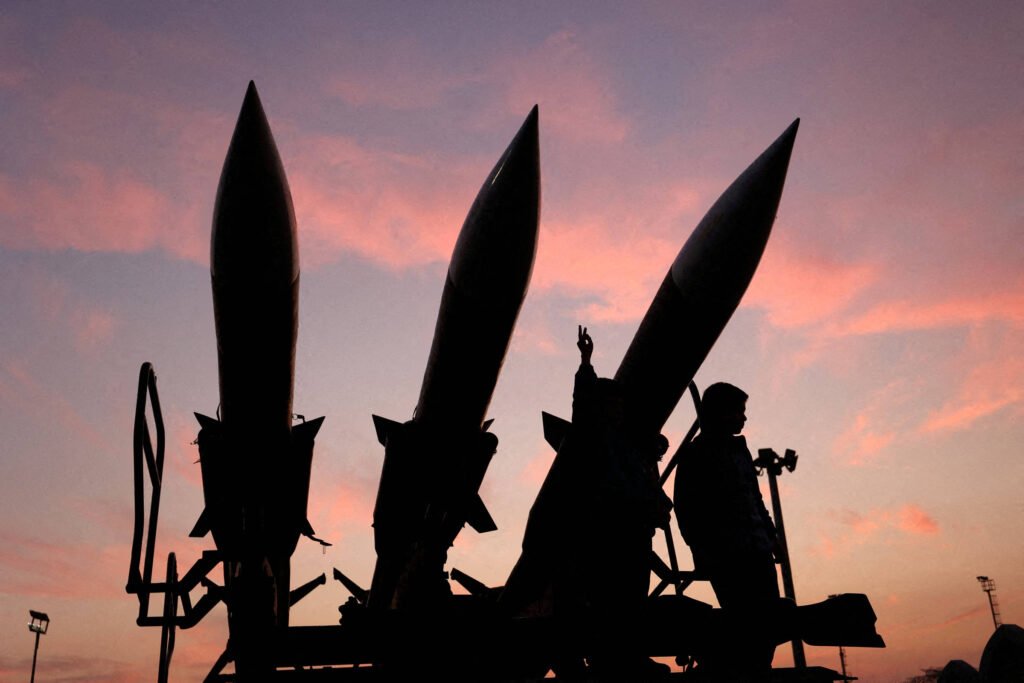 Estratégia iraniana de 'nem guerra, nem paz' implode - 21/06/2025
