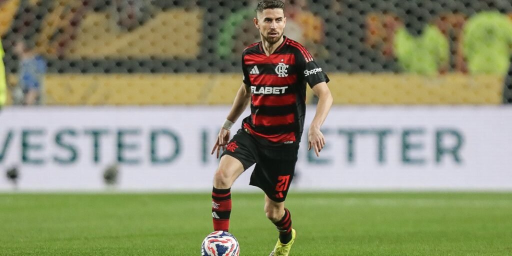 Flamengo encara Bayern por vaga nas quartas do Mundial