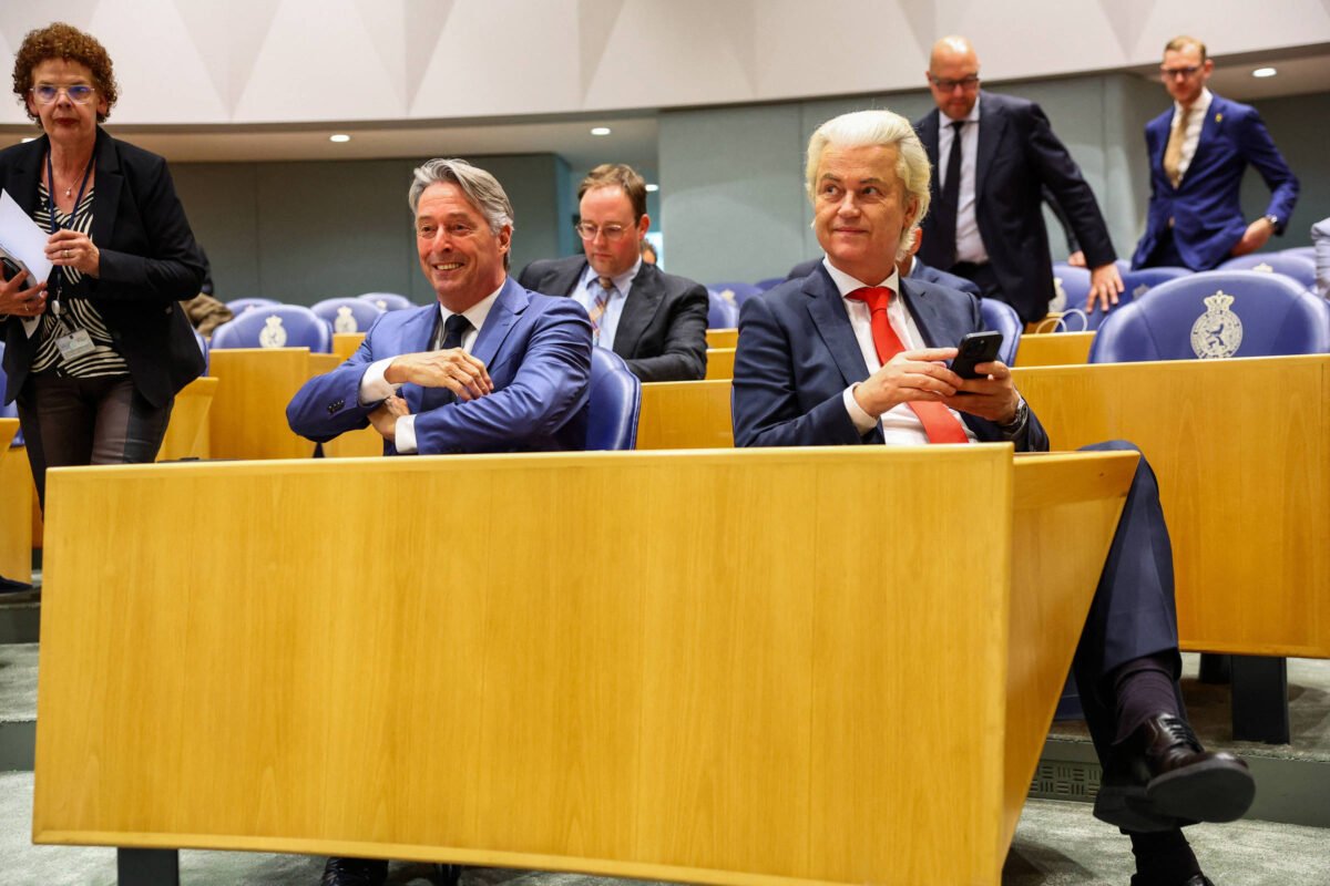 Holanda: Premiê renuncia após ultradireita deixar coalizão - 03/06/2025 -