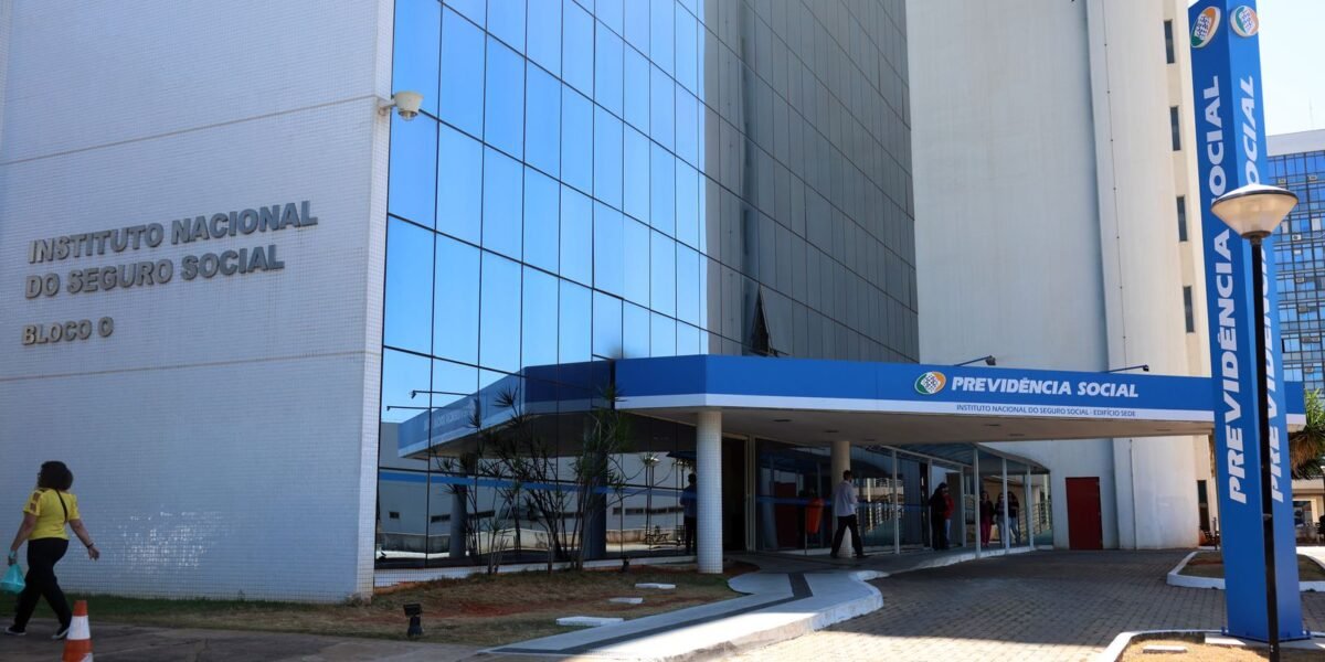INSS: Justiça bloqueia R$ 2,8 bi de envolvidos em descontos