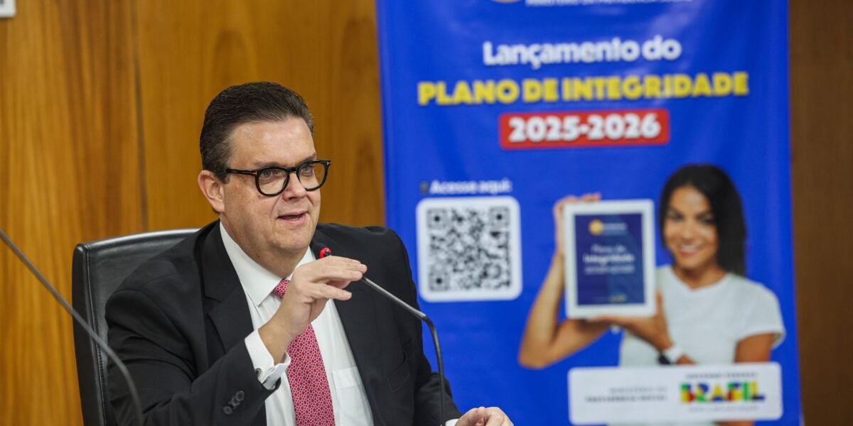 INSS deve corresponder à confiança de aposentados, diz ministro