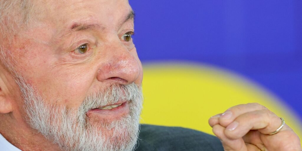 Lula defende aumento do IOF como forma de financiar gastos