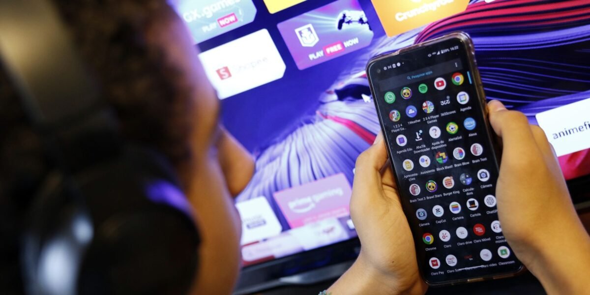 Maioria do STF vota a favor da responsabilização das redes