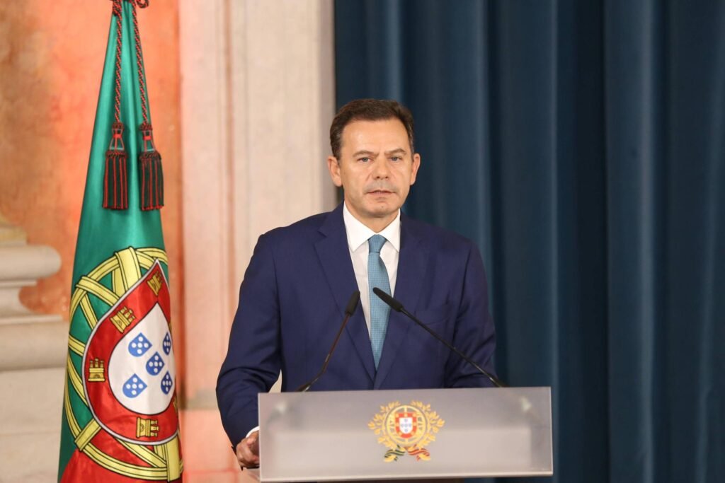 Portugal começa a discutir proposta que afeta brasileiros - 17/06/2025