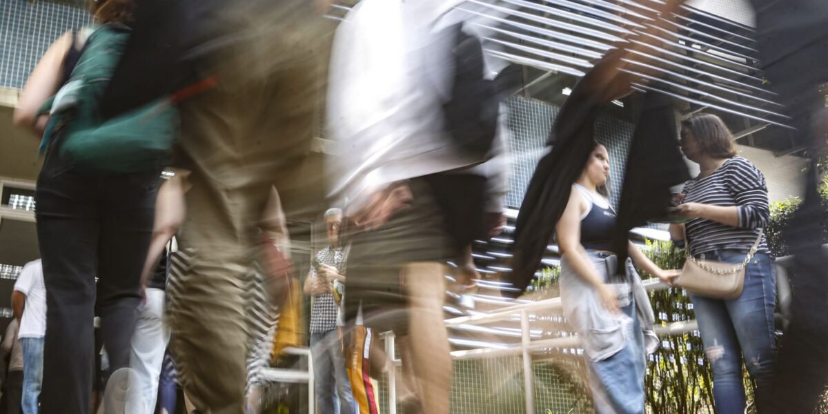 Prazo para pagar taxa do Enem 2025 é prorrogado até