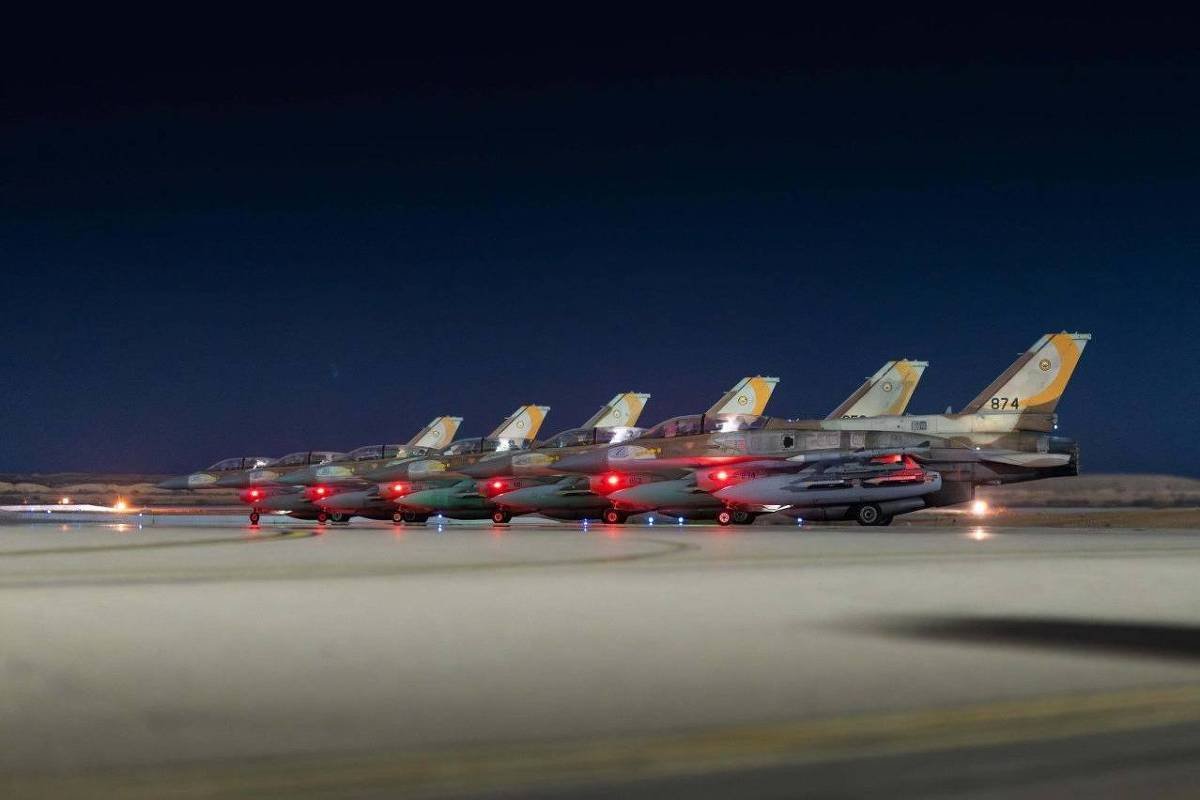 Vídeos: Israel tenta reduzir capacidade de reação do Irã -