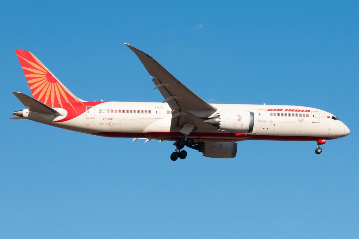 Voo da Air India faz pouso de emergência na Tailândia