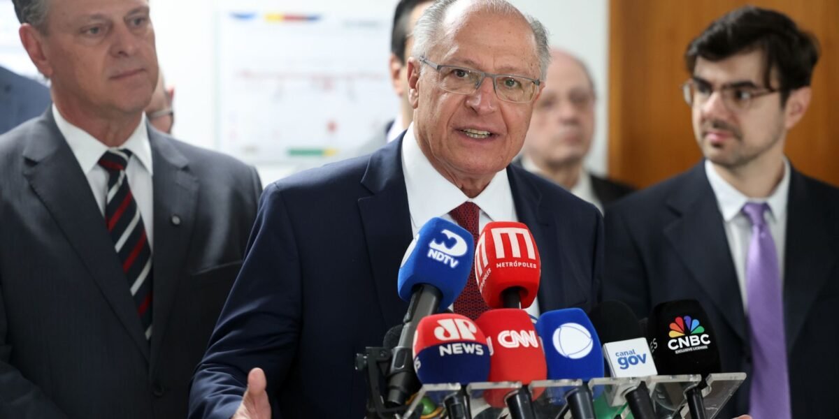 Alckmin diz que governo tentará acordo antes do prazo para