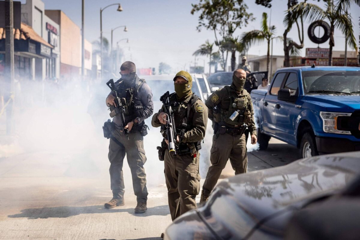 EUA prendem trabalhadores em fazenda de maconha - 12/07/2025 -
