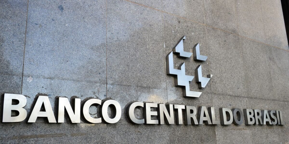 Mercado financeiro reduz projeção de inflação para 5,17% em 2025