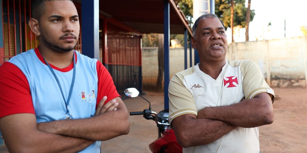 Pais que trabalhavam no lixão lutam por vida digna para