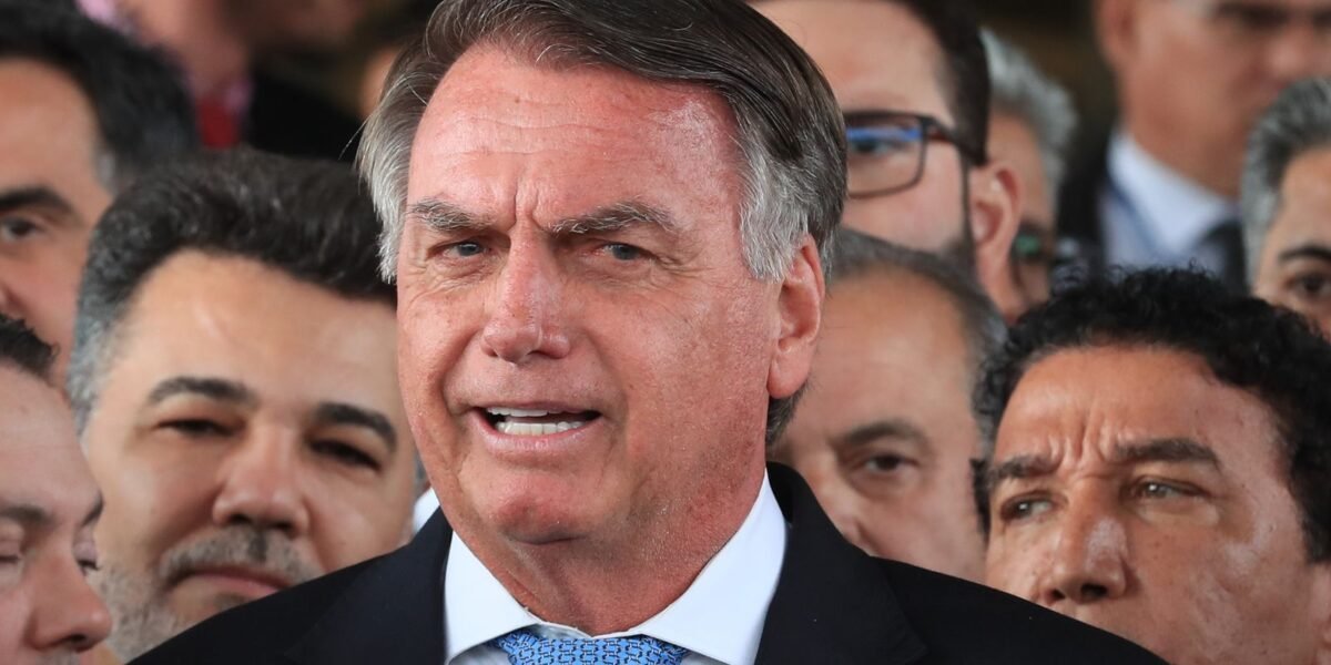 Bolsonaro diz que não promoveu ação golpista ou atos de