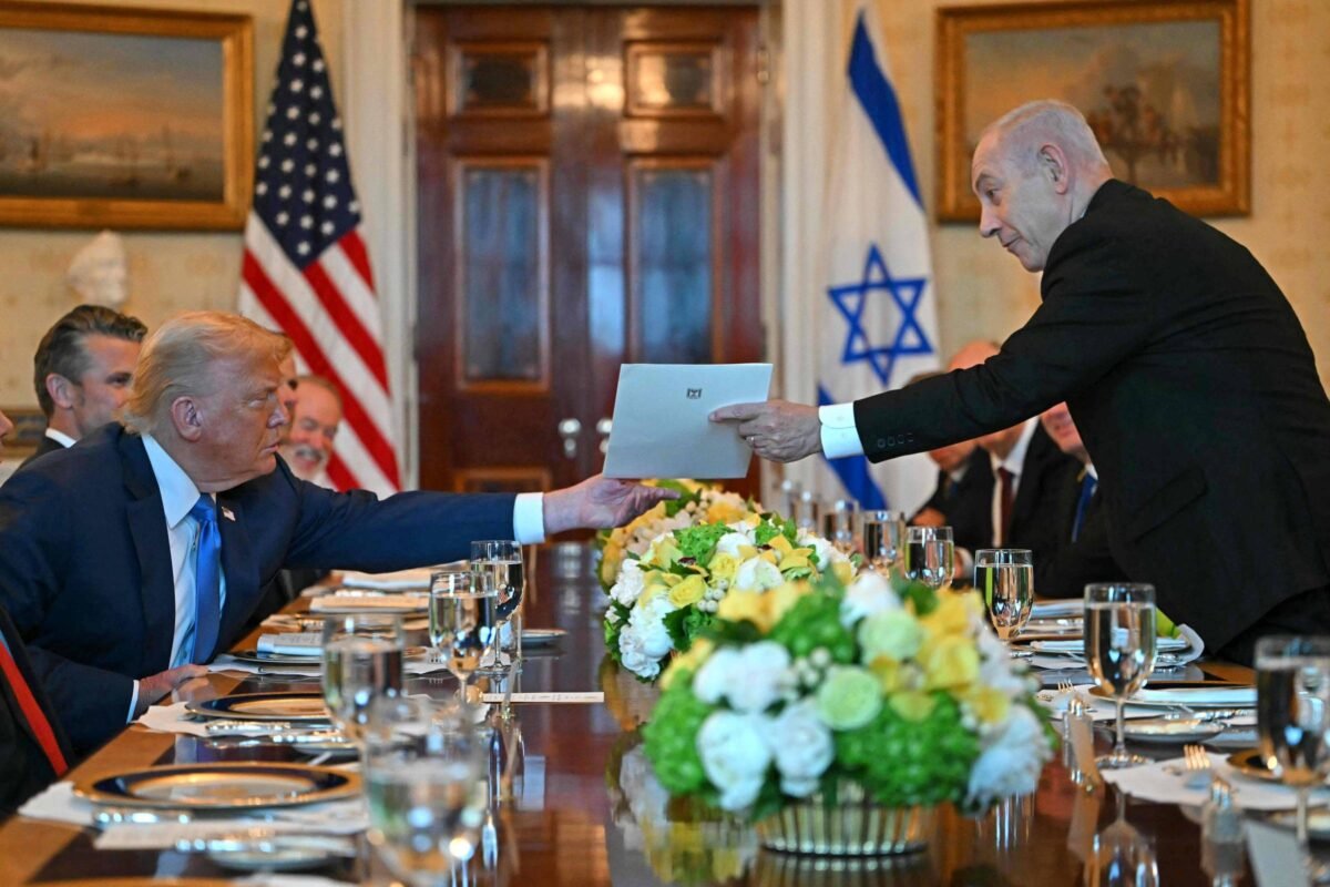 Como Netanyahu fez Trump de bobo em Gaza - 06/08/2025