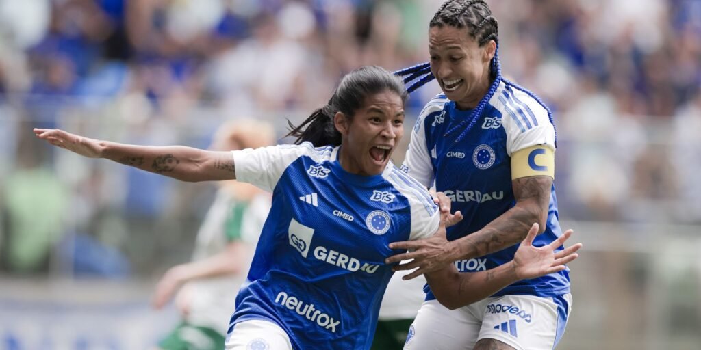 Cruzeiro perde do Palmeiras, mas vai a final do Brasileirão