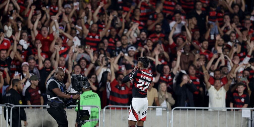 Fla vence e abre vantagem sobre Inter nas oitavas da