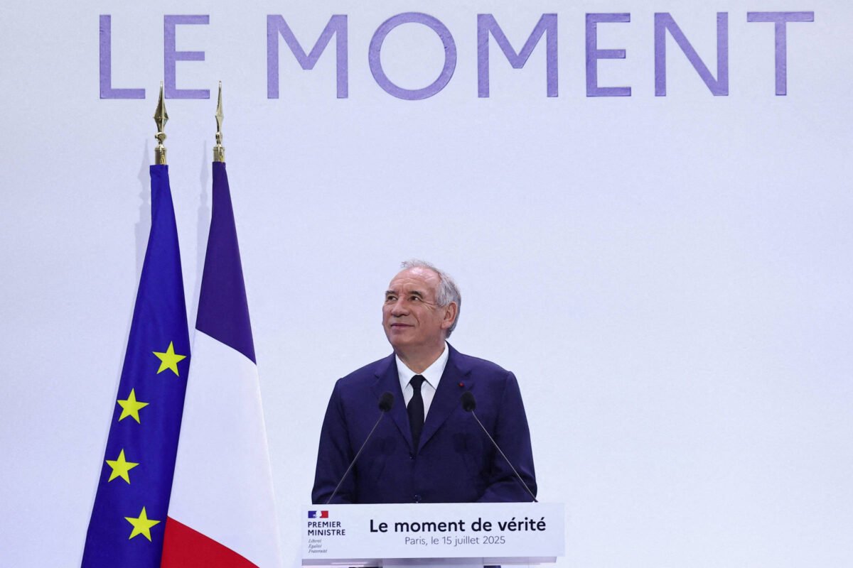 França: sob risco, premiê se submeterá a voto de confiança