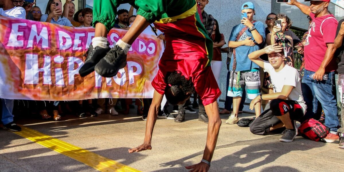 Livro mostra que hip hop conquistou mercados sem perder origem