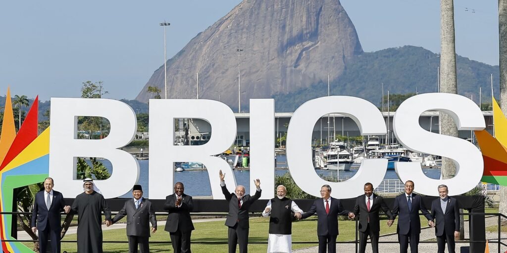 Lula diz que não recuou da ideia de moeda própria