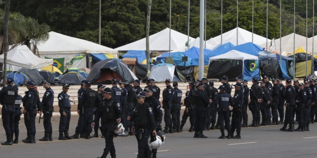 PGR denuncia casal que arrecadou R$ 1 milhão para acampamento